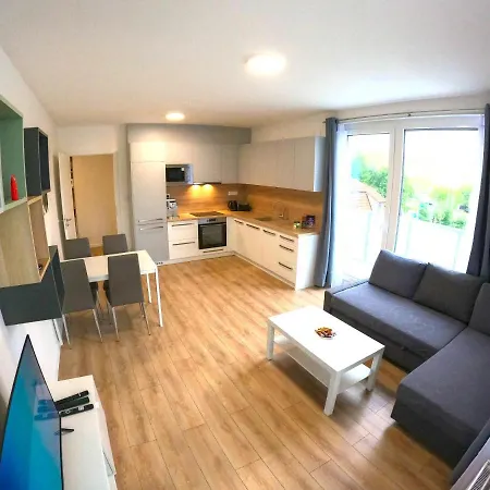 Brand New By Hockey Stadium Apartment Pressburg