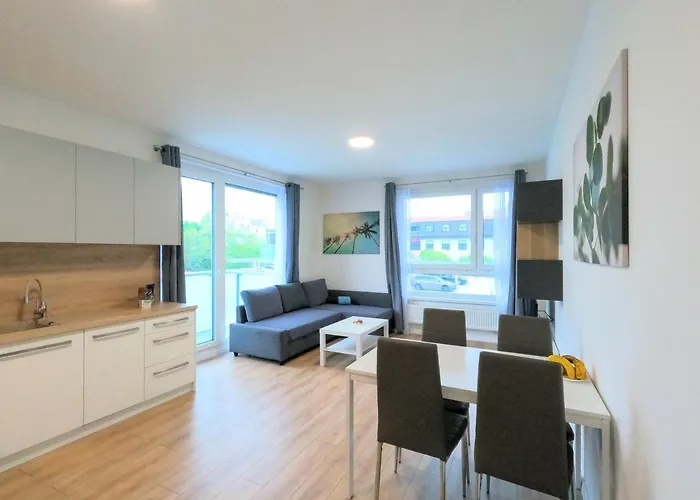 Brand New By Hockey Stadium * 布拉迪斯拉发